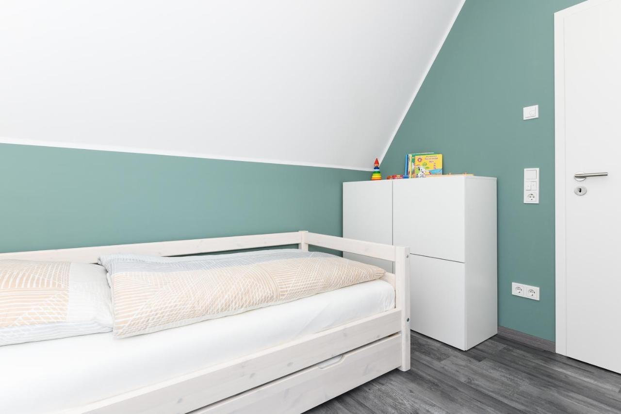 Ferienhaus Ella 多纳莫塞尔 外观 照片
